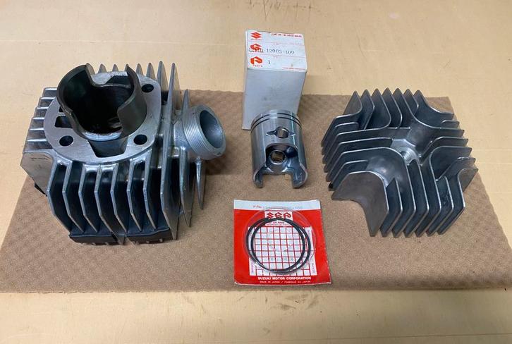 Suzuki A100 ( Volledige Kit ), Motoren, Motoren | Suzuki, Particulier, Ophalen