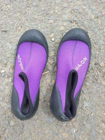 nautische schoenen voor meisjes beschikbaar voor biedingen