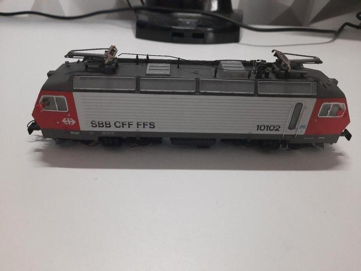 HO SBB CFF FFS locomotief Re 460 nr. 10102 — Tevreden sta, Hobby en Vrije tijd, Modeltreinen | H0, Gebruikt, Locomotief, Gelijkstroom