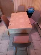 Gratis 4 Keukenstoelen + keukentafel, Ophalen, Gebruikt, Vier