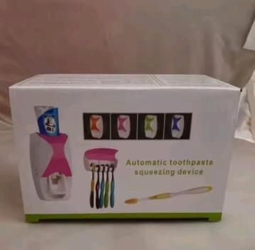 Tandpasta dispensers & houder  beschikbaar voor biedingen