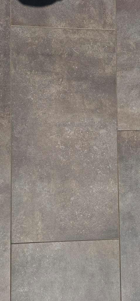 Mooie buiten tegels 2cm dik (16m2), Doe-het-zelf en Bouw, Tegels, Ophalen