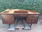 vintage dubbelzijdige bureau, Huis en Inrichting, Ophalen of Verzenden, Gebruikt, Bureau