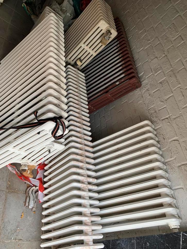 Vintage gietijzeren radiatoren, Doe-het-zelf en Bouw, Verwarming en Radiatoren, Gebruikt, Radiator, 30 tot 80 cm, 60 tot 150 cm