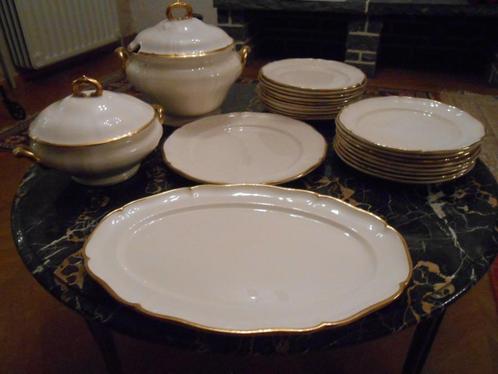 DUITS ANTIEK BOCH EETSERVIES  38 STUKS, Antiek en Kunst, Antiek | Servies compleet, Ophalen