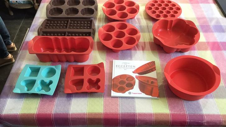 Multi Flex bakvormen  Tupperware, Hobby & Loisirs créatifs, Confection de Gâteaux & Cupcakes, Comme neuf, Enlèvement ou Envoi