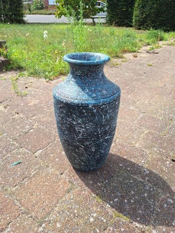 Blauwe decoratieve vaas – 38 cm hoog beschikbaar voor biedingen