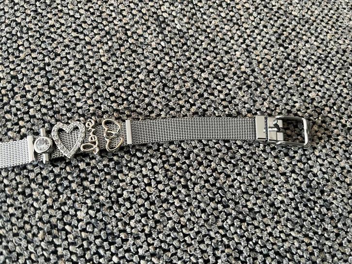 US POLO ASSN zilverkleurige armband gespsluiting NEW&TAGS❤️, Handtassen en Accessoires, Armbanden, Nieuw, Staal, Zilver, Met bedels of kralen