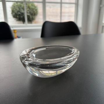 Kristallen asbak Art Vannes beschikbaar voor biedingen