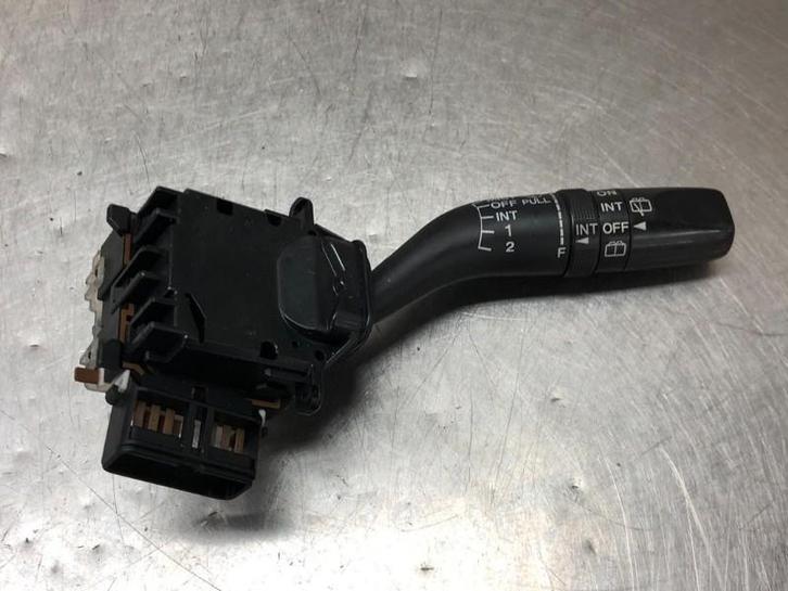 COMMODO ESSUIE-GLACE Mazda 626 (GF14) (01-1997/10-2002), Autos : Pièces & Accessoires, Tableau de bord & Interrupteurs, Mazda