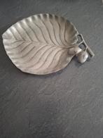 Antiek tinnen schaaltje in bladvorm, Antiquités & Art, Antiquités | Étain, Enlèvement