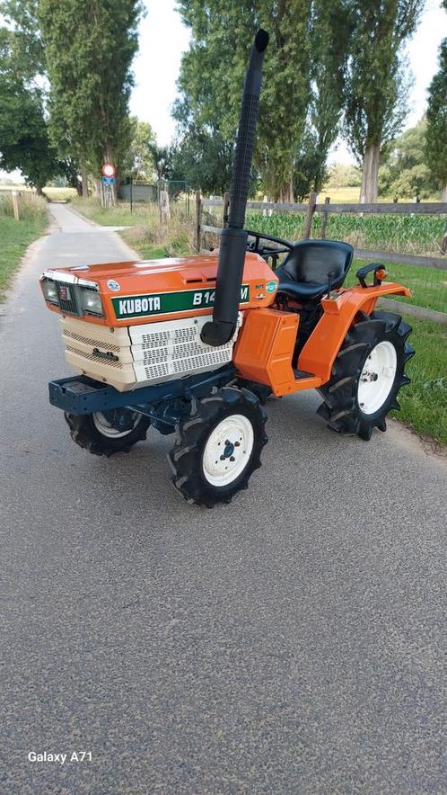 Minitractor kubota 18pk 4x4 NIEUWSTAAT!, Zakelijke goederen, Landbouw | Tractoren, Ophalen