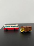 2 oude auto’s ( bus), Verzamelen, Speelgoed, Ophalen of Verzenden