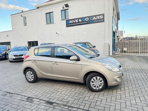 Hyundai i20 1.2i Benzine Airco Euro 5 * 1 JAAR GARANTIE *, Auto's, Hyundai, Bedrijf, Te koop, i20, ABS, Airconditioning, Boordcomputer