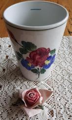 Oostenrijkse Lilien vaas met bloemen, Antiek en Kunst, Ophalen of Verzenden