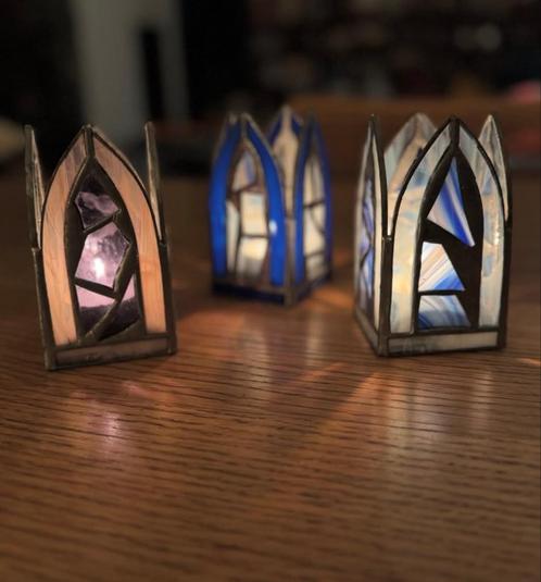 Kaarsenhouder tiffany glas-in-lood lantaarn stukprijs, Huis en Inrichting, Woonaccessoires | Kandelaars en Kaarsen, Kaars, Ophalen