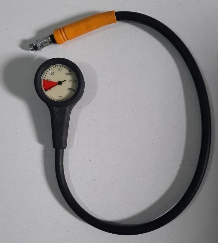 Manometer met slang, Watersport en Boten, Duiken, Gebruikt, Overige typen, Ophalen
