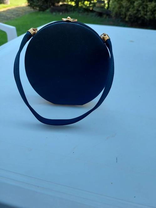 HELENA RUBINSTEIN MINAUDIÈRE. +- 1945, Handtassen en Accessoires, Beautycases, Zo goed als nieuw, Hardcase, Zwart, Met spiegeltje(s)