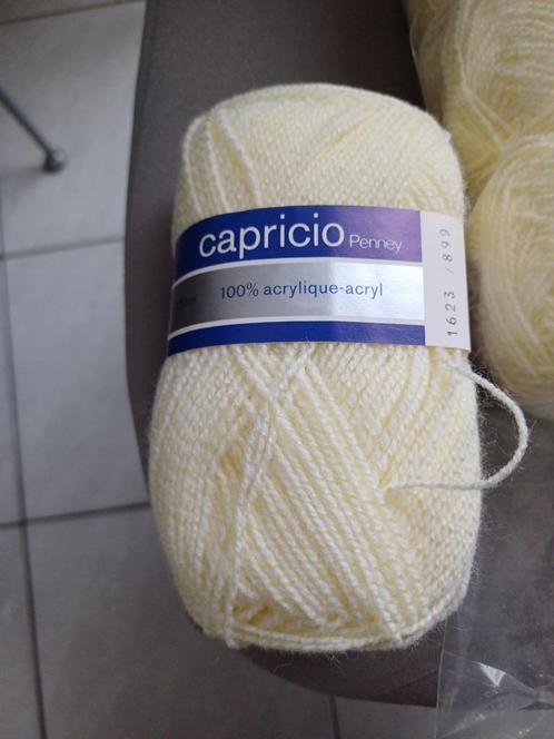 breiwol lichtgeel groen bruin en ng vele andere kleuren, Hobby en Vrije tijd, Breien en Haken, Zo goed als nieuw, Breien, Naald