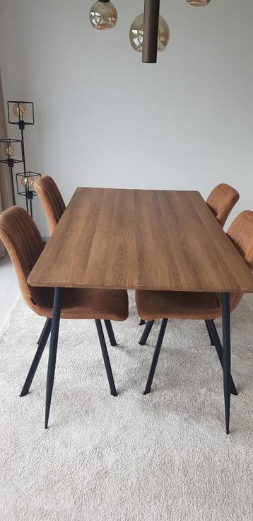 Tafel hout 160x90 beschikbaar voor biedingen