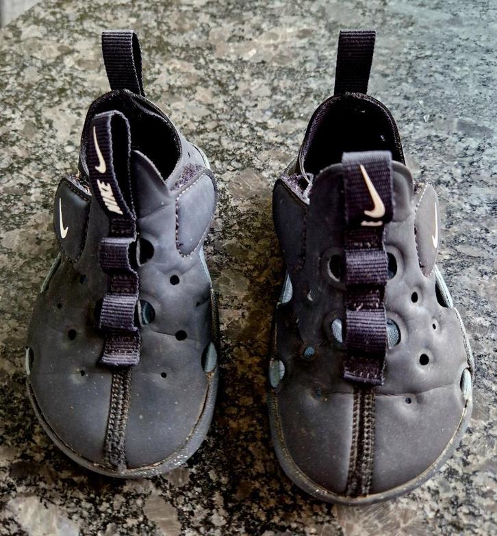 Nike Sunray Protect 4 (maat 21) - Nog in prima staat, Kinderen en Baby's, Babykleding | Schoentjes en Sokjes, Gebruikt, Jongetje of Meisje