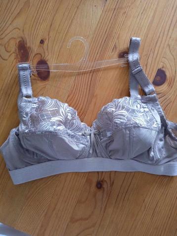 soutien gorges Playtex 75B/90B beschikbaar voor biedingen