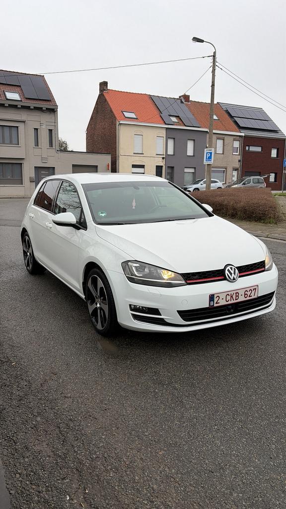 Volkswagen golf 7 1.2 TSI, Autos, Volkswagen, Particulier, Golf, Essence, Euro 5, Berline, 5 portes, Automatique, Blanc, Gris