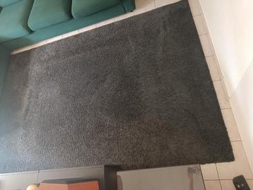 Donkergrijs tapijt 2m x 3m