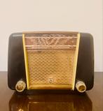La bakélite RADIO VINTAGE BX300U, rare 1950, Antiquités & Art, Antiquités | TV & Hi-Fi, Envoi