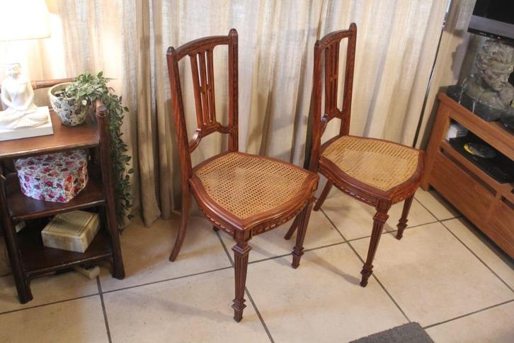 Twee klassieke stoelen, Huis en Inrichting, Stoelen, Nieuw, Twee, Hout, Riet of Rotan, Ophalen of Verzenden