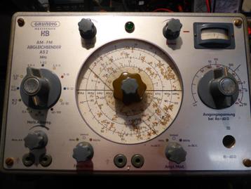 Elektronische vintage meetapparatuur Grundig 6031