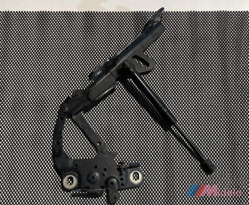 BMW F20 MOTORKAP SCHARNIER LINKS 13989610, Auto-onderdelen, Carrosserie, BMW, Gebruikt, Ophalen of Verzenden