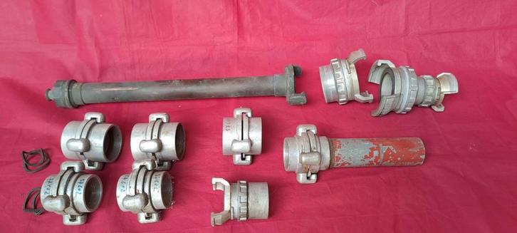 Waterslang en koppelstukken en brandspuit, Zakelijke goederen, Machines en Bouw | Pompen en Compressoren, Ophalen of Verzenden