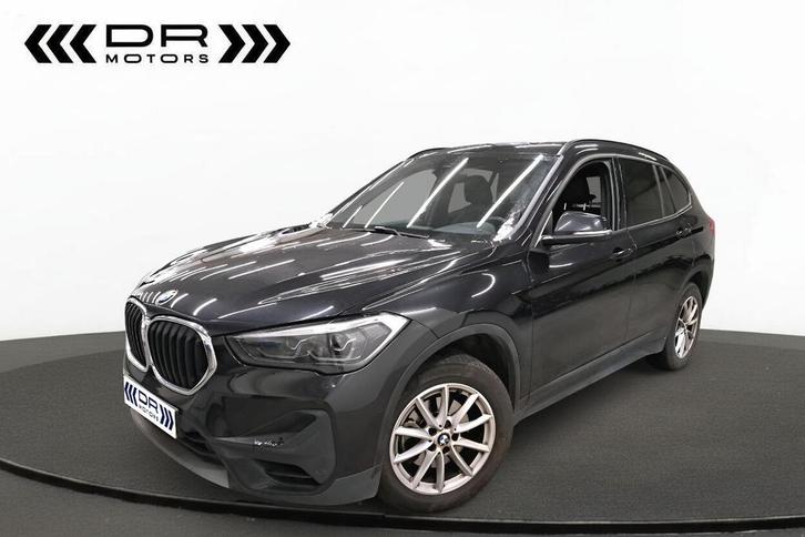 BMW X1 18 iA - LEDER - VERWARMDE ZETELS - LED, Autos, BMW, Entreprise, X1, ABS, Airbags, Air conditionné, Bluetooth, Ordinateur de bord