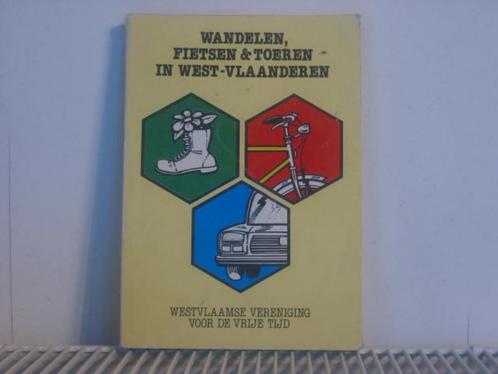 Boek " Wandelen, fietsen en toeren door West Vlaanderen, Boeken, Reisgidsen, Gelezen, Ophalen of Verzenden