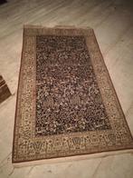 Tapis d'Orient, Enlèvement