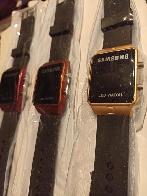 Samsung unisex LED-horloge, Handtassen en Accessoires, Horloges | Dames, Nieuw