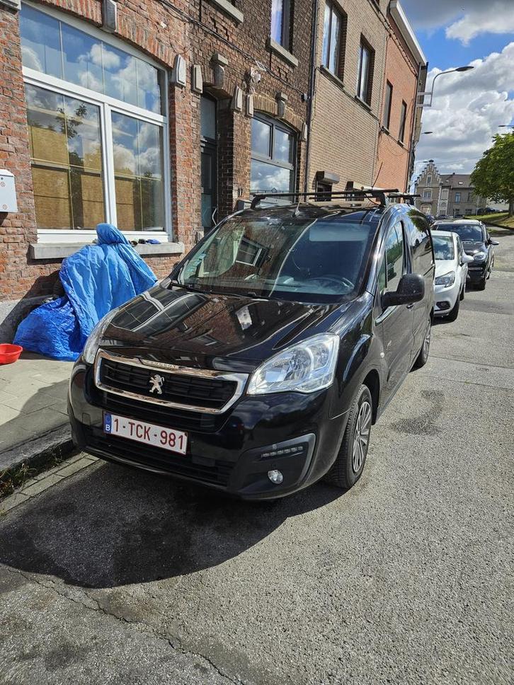 Peugeot Partner 2017–Utilitaire 3 places–Euro 6b-174.000 km, Auto-onderdelen, Overige Auto-onderdelen, Peugeot, Ophalen