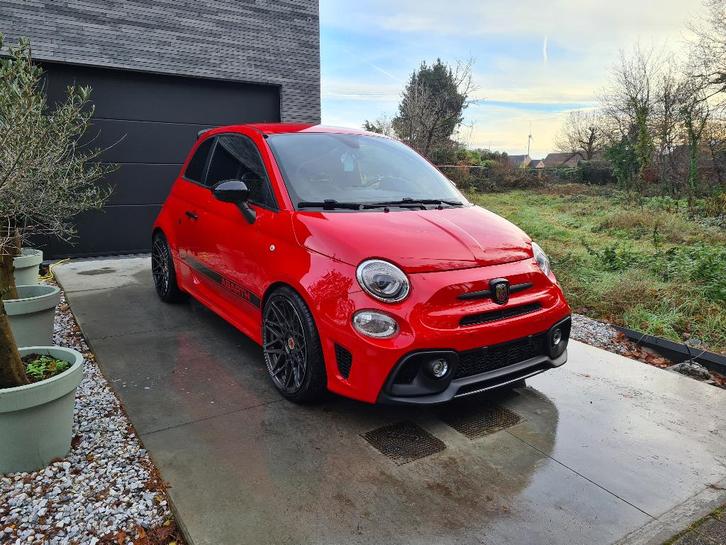 Abarth 595 Tursismo 1.4tjet 165pk IN PERFECTE STAAT, Auto's, Abarth, Particulier, Benzine, Euro 6, Handgeschakeld, Rood, Zwart