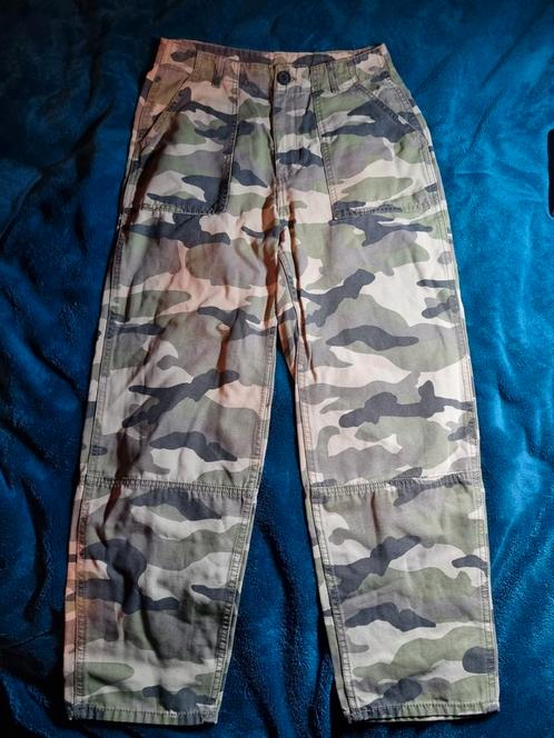 Broek camouflageprint  maat 36 H&M, Kleding | Dames, Broeken en Pantalons, Gedragen, Maat 36 (S), Ophalen of Verzenden