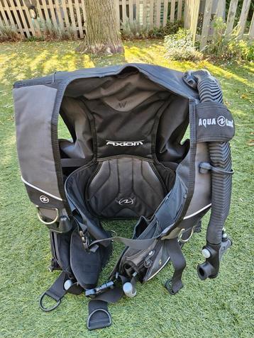 Axiom aqualung trimvest beschikbaar voor biedingen