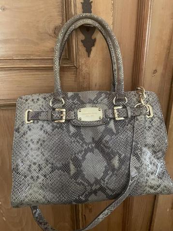 Handtas Michael Kors. disponible aux enchères