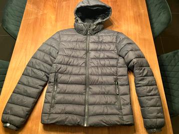 SuperDry winterjas L beschikbaar voor biedingen