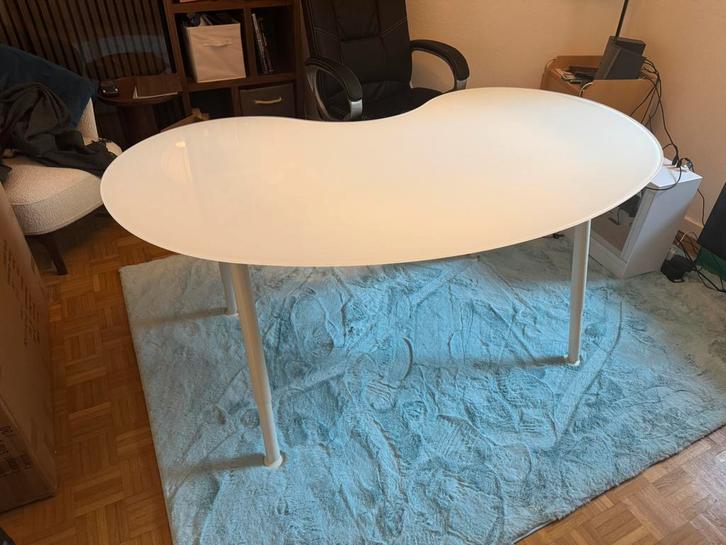 Bureau Haricot Ikea parfait état, Huis en Inrichting, Bureaus, Zo goed als nieuw, Bureau, In hoogte verstelbaar, Ophalen