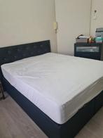 MATELAS 27CM HAUTEUR 160/200 Faire offre à p. de 400€, Comme neuf, Enlèvement