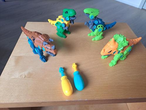 Kit de montage de 4 dinosaures, Enfants & Bébés, Jouets | Figurines, Comme neuf, Enlèvement