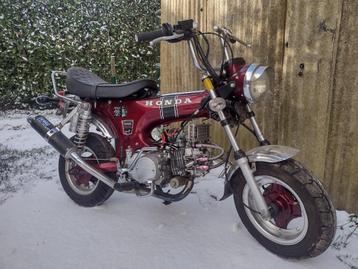125 cc zenhua dax in perfecte staat  beschikbaar voor biedingen