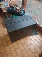 Coffre ancien couvercle bombé, Maison & Meubles, Accessoires pour la Maison | Coffres, Enlèvement