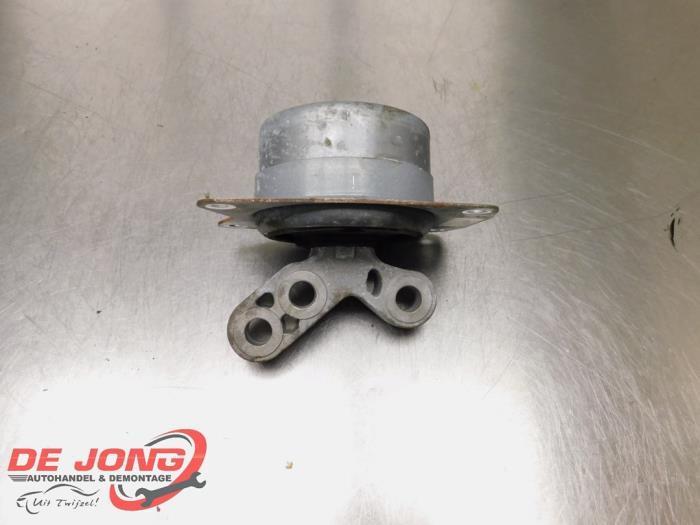 Support boîte de vitesse d'un Opel Insignia, Autos : Pièces & Accessoires, Suspension & Châssis, Opel, Utilisé, 3 mois de garantie