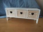 Klein wit kastje harten hout opbergkast, Huis en Inrichting, Ophalen, Minder dan 50 cm, Zo goed als nieuw, 3 of 4 laden